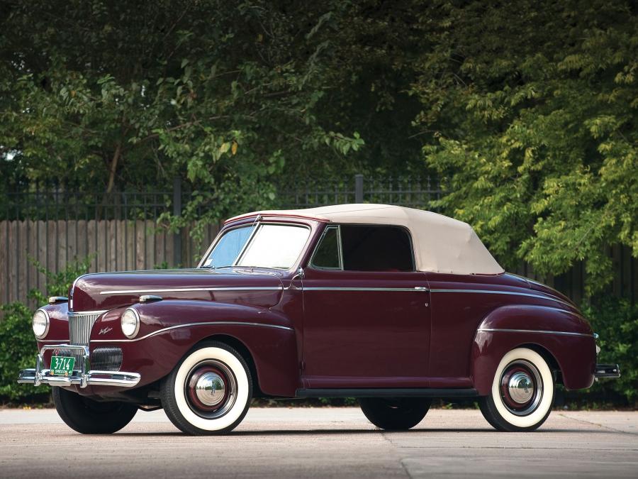 Ford V8 Super Deluxe Convertible Coupe 1941 года  (фото 7 из 16)